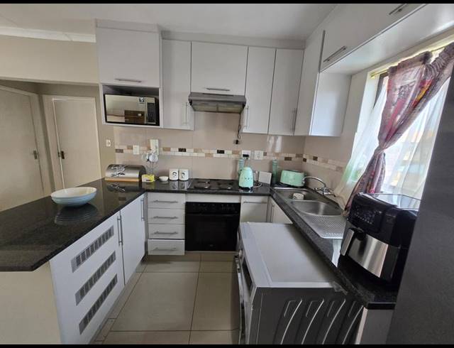 2 BEDROOM PROPERTY TO RENT IN MONDEOR